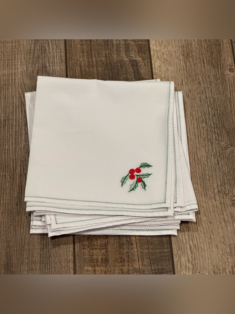Vintage Embroidered Christmas Holiday Napkins Set of 7